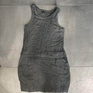 Grey drop waist dress from Theory. Has pockets!